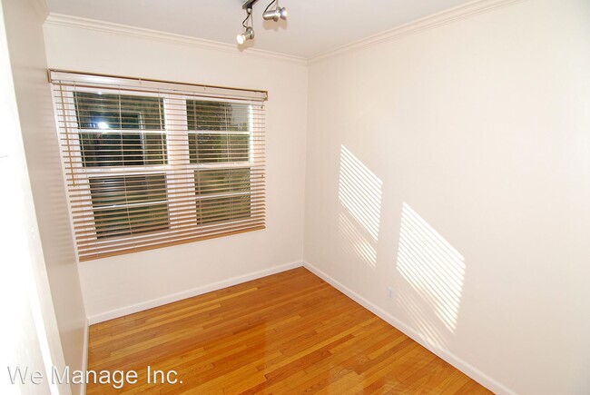 Foto del edificio - 1 br, 1 bath House - 952 E 2nd Street #4