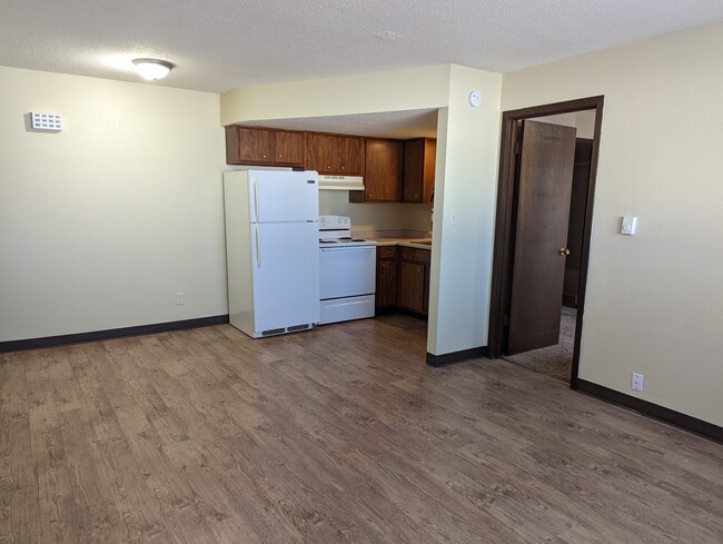 1200-1360 Unidad de 1 dormitorio - Meadowview Apartments