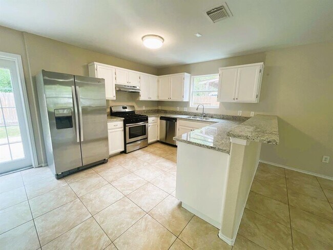 Foto del edificio - 436 Mystic Glen Loop