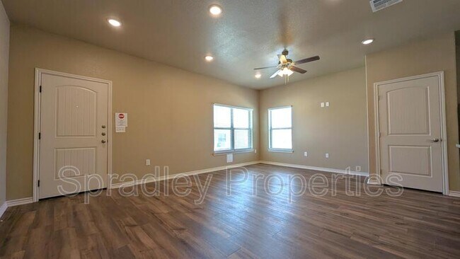 Building Photo - 1044A Hibiscus Dr