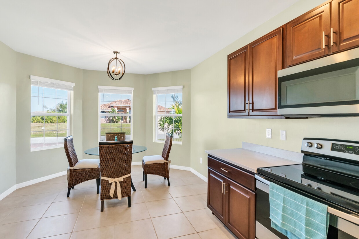 Foto del edificio - 1812 NW 13th Ter