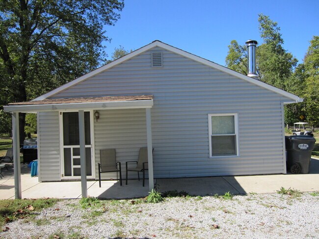 Building Photo - 3001 W 100 S