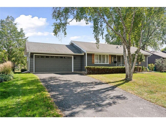 Building Photo - 8213 Quinn Rd