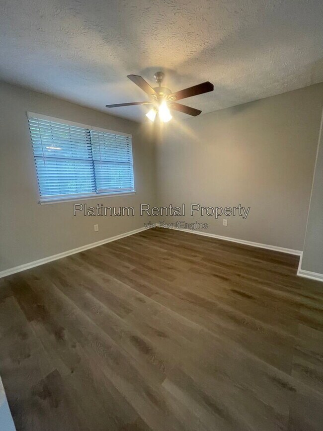 Foto del edificio - 4819 Lost Colony Ct