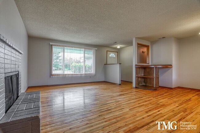 Foto del edificio - Charming single-family home!