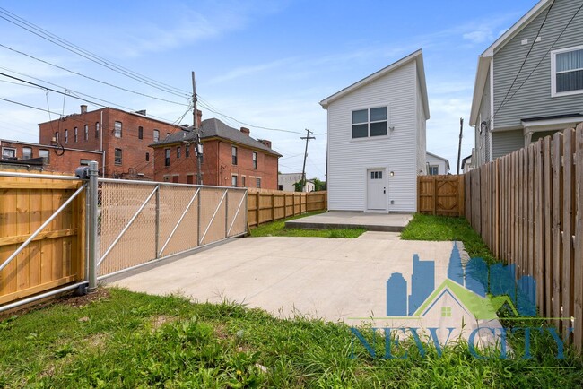 Building Photo - Brand New Home - King-Lincoln/Bronzville -...