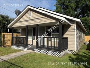 Building Photo - 2705 Stevens St