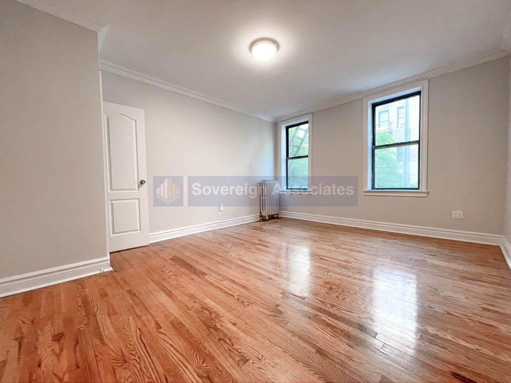 Foto principal - 106 Fort Washington Ave