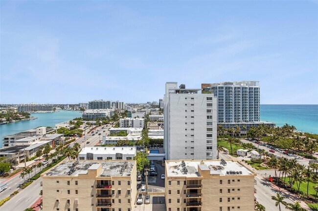 Foto del edificio - 6422 Collins Ave