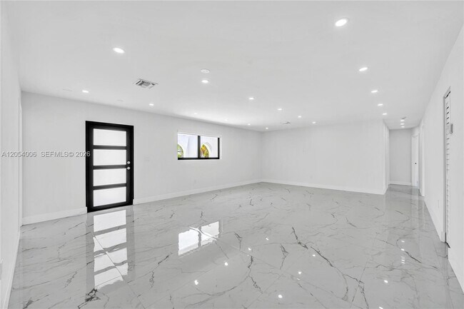Foto del edificio - 9319 SW 167th St