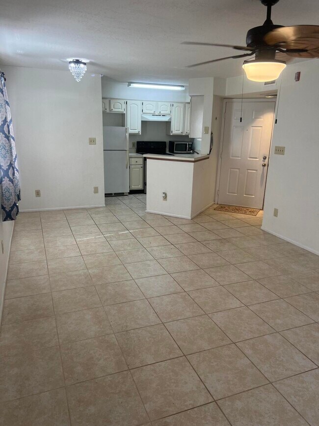 1801 Island Club Dr Unit 587, Indialantic, FL 32903 Condo for Rent