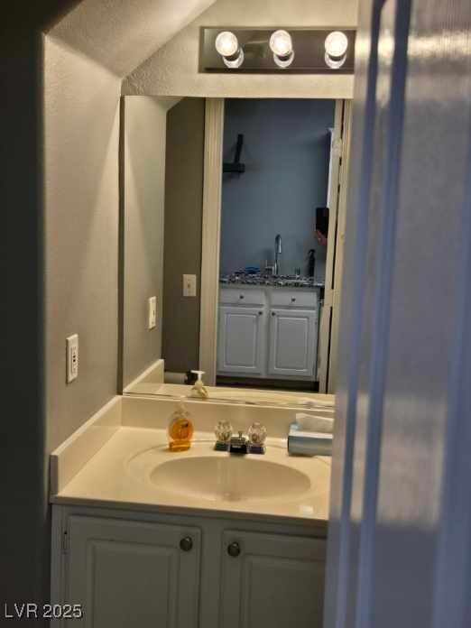 Foto principal - 10173 Quaint Tree St