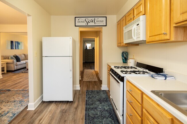 Foto del edificio - Rockdale Gardens Apartments & Townhomes*