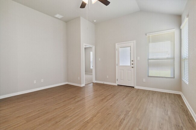 Foto del edificio - Want luxury living in the Far West ...Look no further...Amanda Park is it!