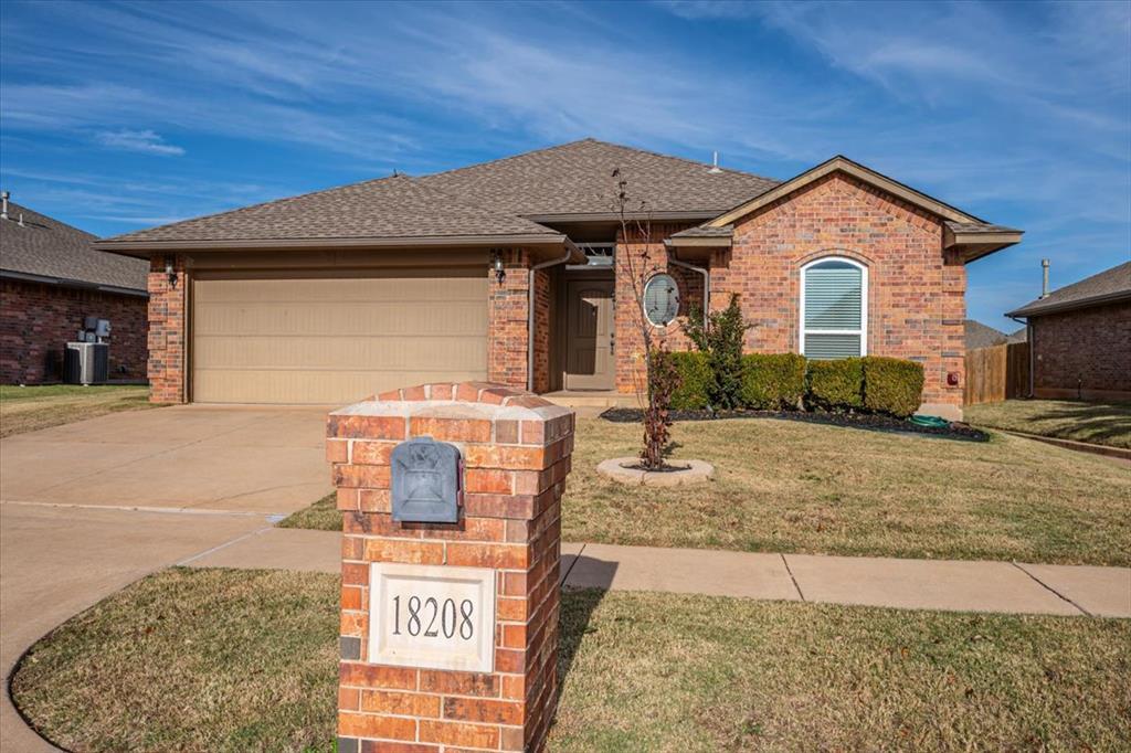 Foto principal - 18208 Scarborough Dr