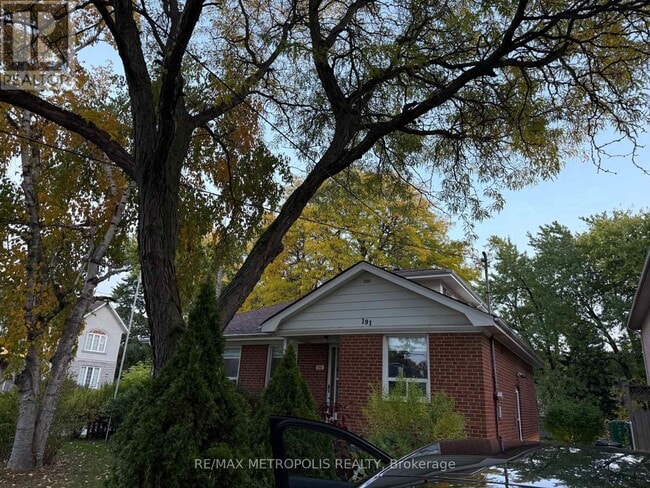 Photo du bâtiment - 191 McKee Ave