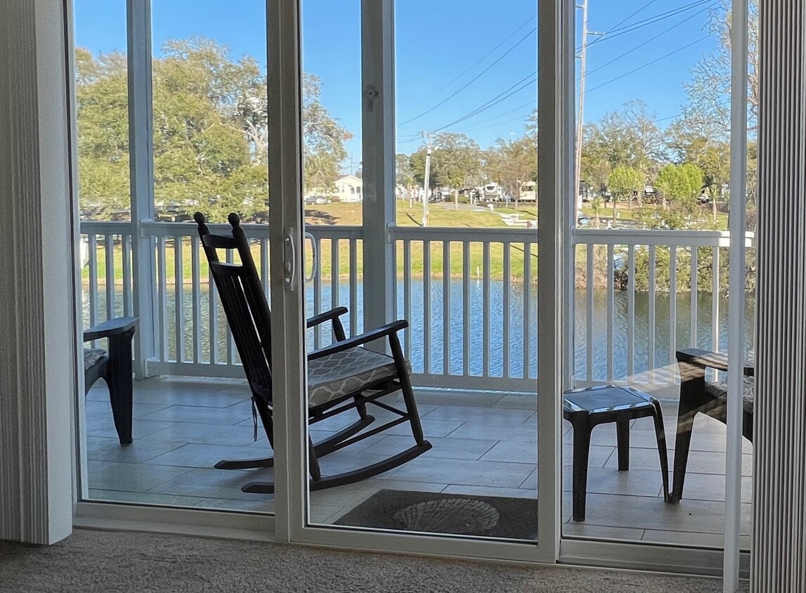 1100 Commons Blvd Unit 208, Myrtle Beach, SC 29572 Condo for Rent in