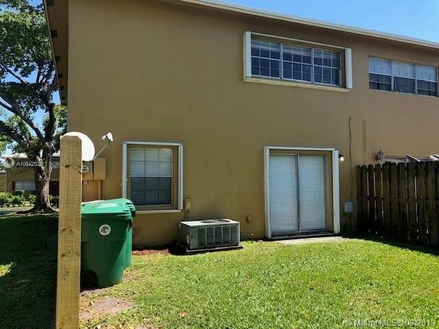 Building Photo - 1805 SW 81st Terrace