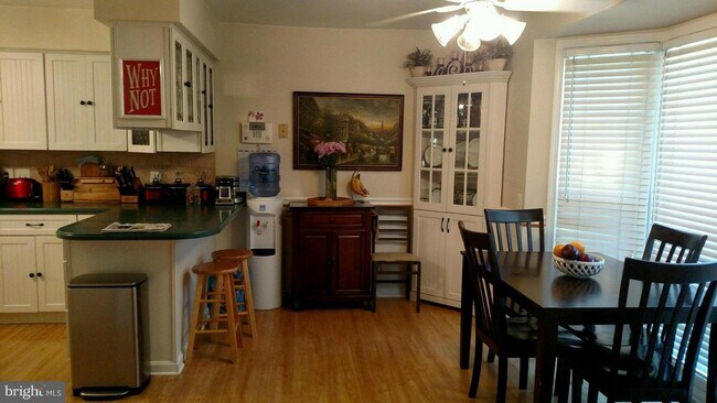 Building Photo - 9520 Hunt Square Ct
