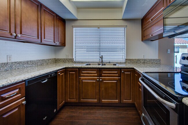 Building Photo - COZY SINGLE STORY HOME ON A CORNER LOT WIT...