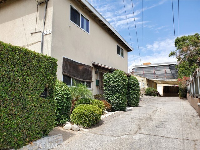 Primary Photo - 2549 Hermosa Ave