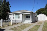 Foto principal - **COMING SOON** Adorable 2 Bedroom, 1 Bath...