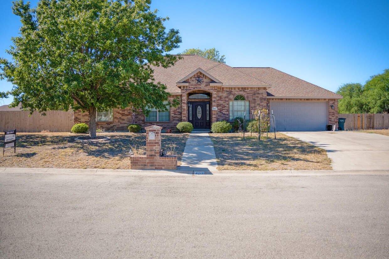 Foto principal - 402 Silver Sage Dr