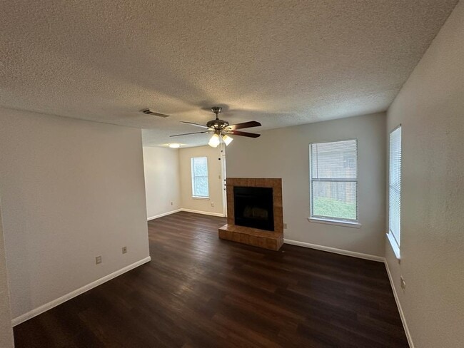 Building Photo - 12314 Abney Dr