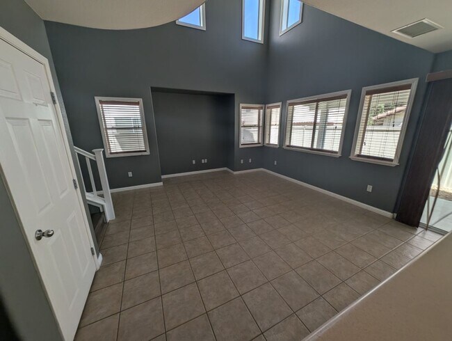 Foto del edificio - 9121 Spoonbill Ridge Pl