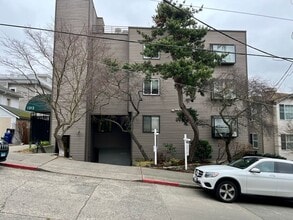 Building Photo - 1312 6th Ave N
