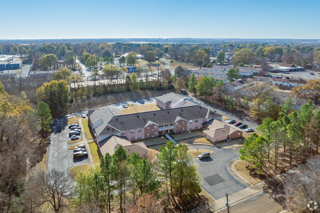 Aerial Photo - Newberry Heights Apartments