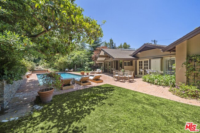 Foto del edificio - 3 Latimer Rd