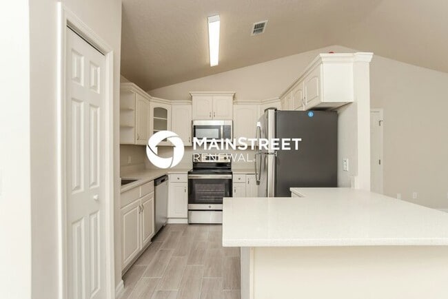 Building Photo - 3 Bedroom Pet-Friendly Home in Palm Bay, F...