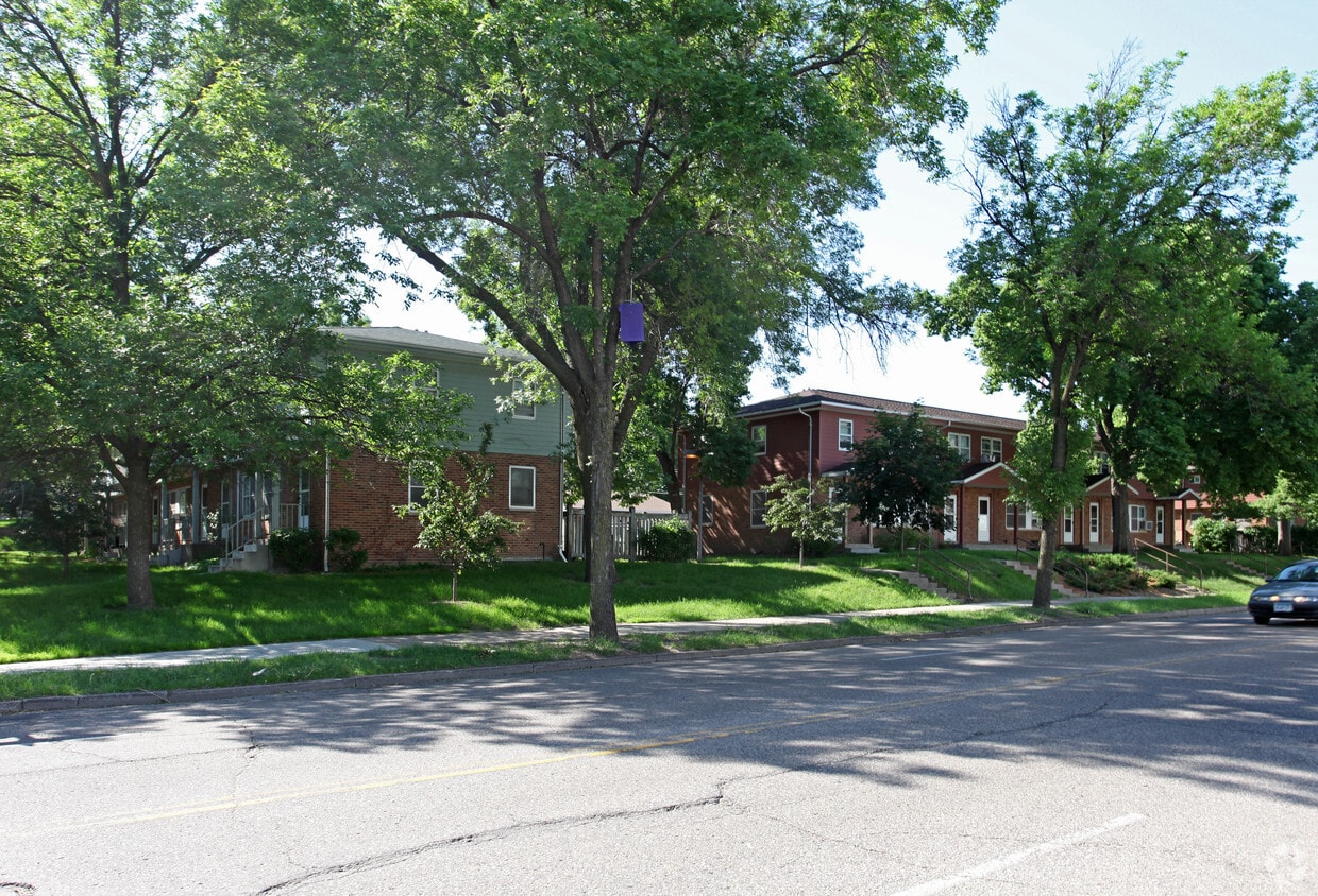 Building Photo - 2701 Essex St SE