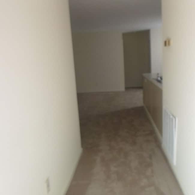 Building Photo - 2928 W Hills Dr