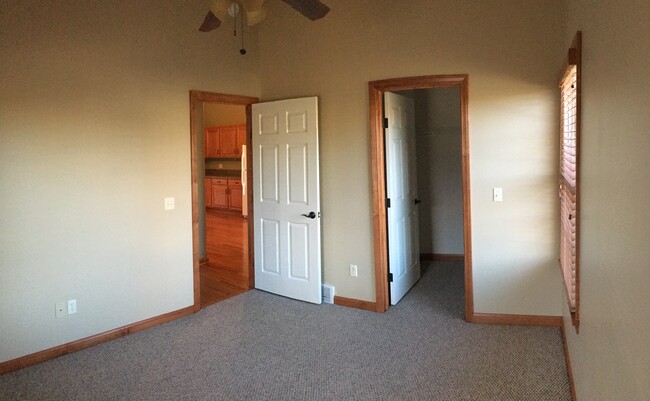 Bedroom with large walk in closet - 8339 Edinboro Rd