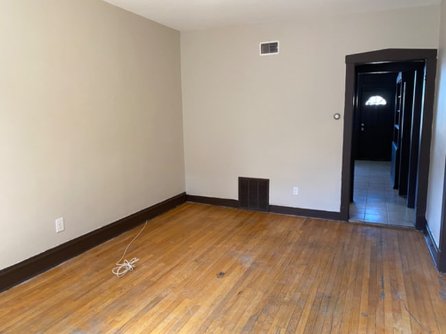 Building Photo - 4138 S Archer Ave