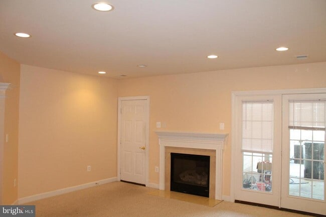 Building Photo - 24907 Earlsford Dr