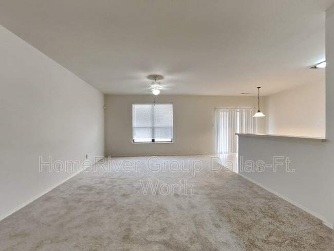 Building Photo - 10709 Lipan Trail