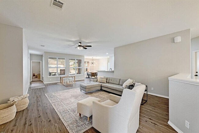 Foto del edificio - 3308 Marin Ct