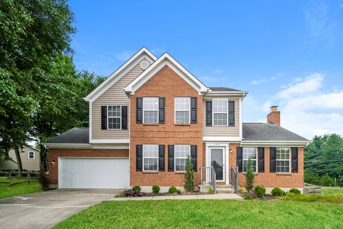 Primary Photo - Beautiful 3 Bedroom with Vaulted Ceilings