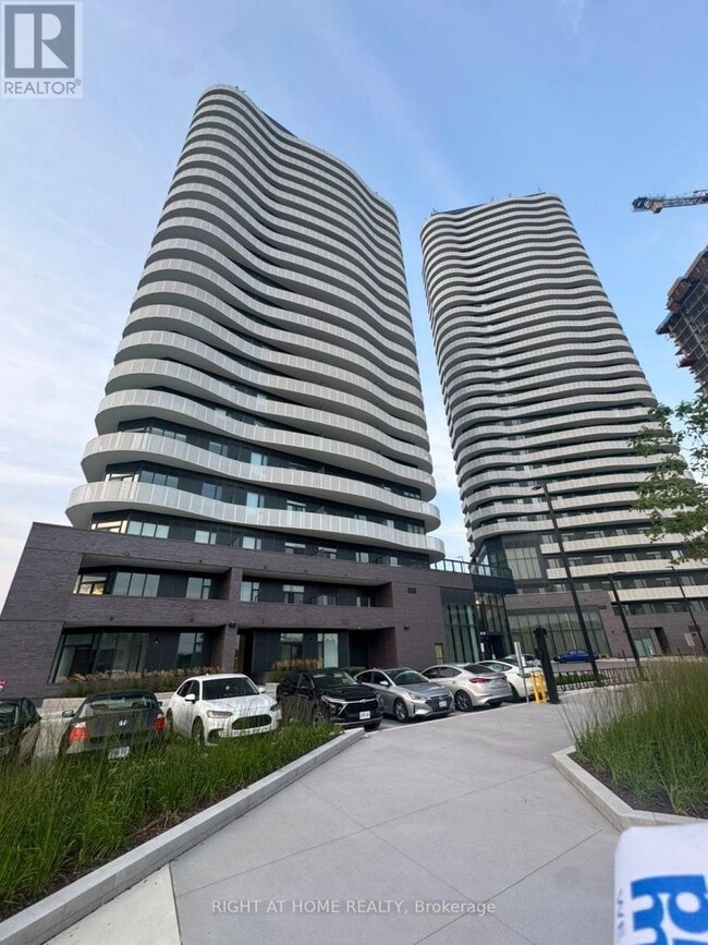 Building Photo - 10 Flavelle Trl
