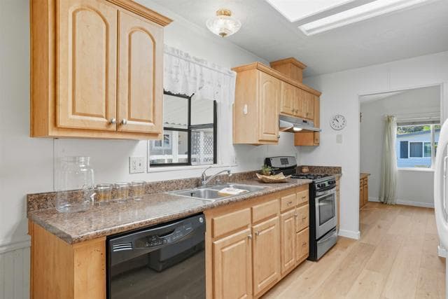 Building Photo - 5268 Don Valdez Dr