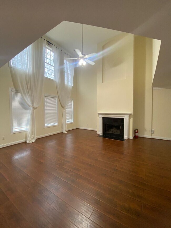 Building Photo - 4-bedroom house in MILL CREEK cluster in Buford