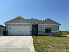 Building Photo - 2635 Harrier Dr