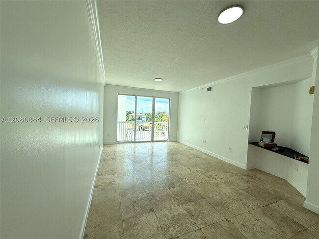 Foto del edificio - 9172 Collins Ave