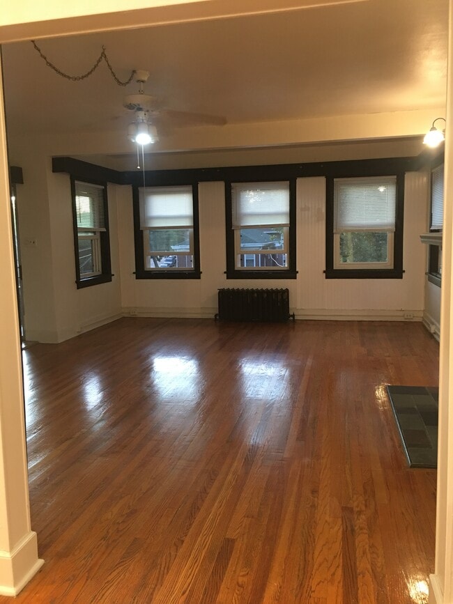 Building Photo - 2277 Shady Ave