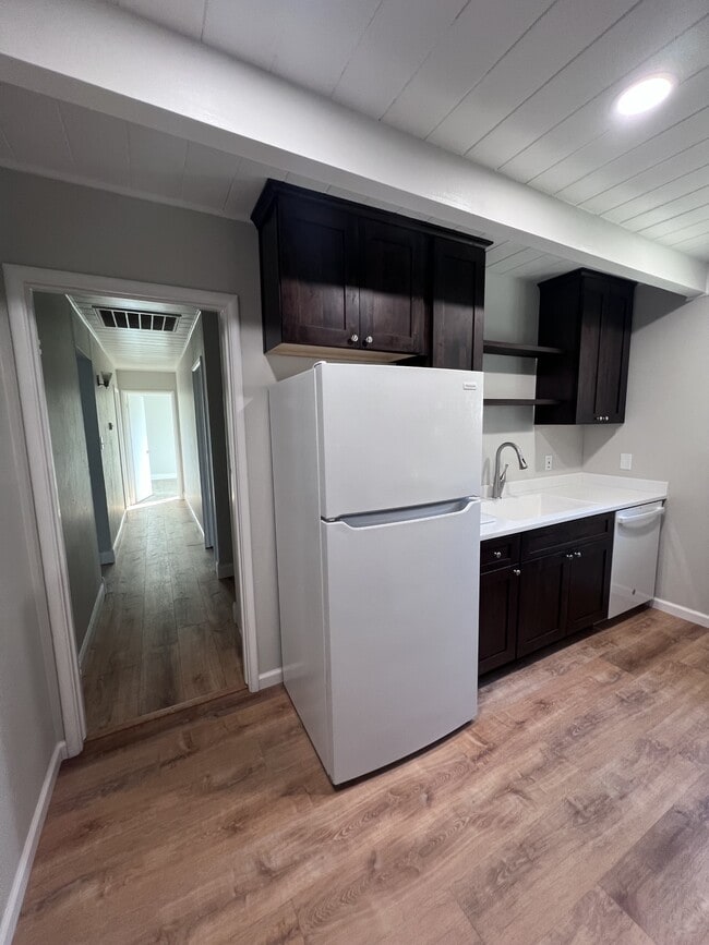 Foto del edificio - 206 Anderson Ave