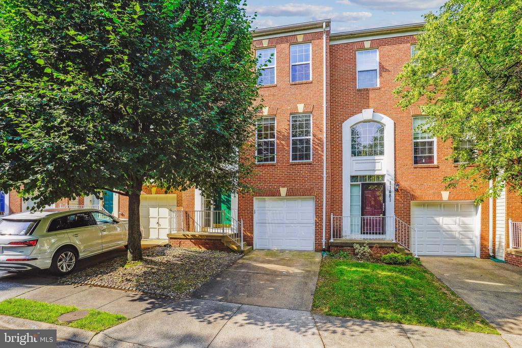 Primary Photo - 11479 Carriage Gate Ct