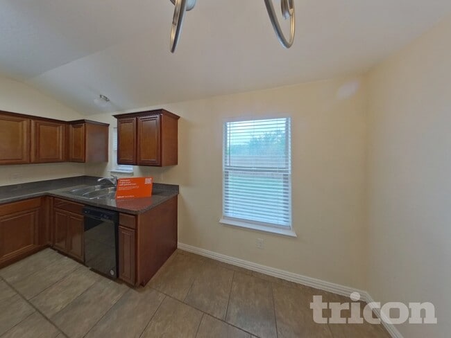 Building Photo - 8536 Cherry Bark Ln